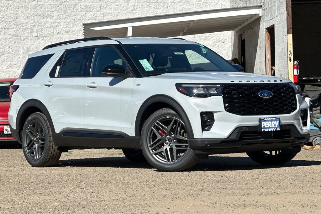 New 2026 Ford Explorer ST-Line w/ ST-Line Street Pack RWD image 1