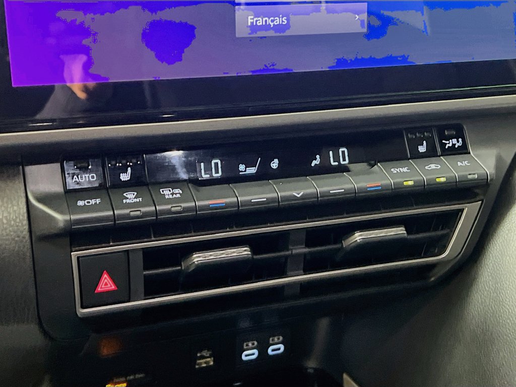 Used 2025 Toyota Camry XSE FWD image 23