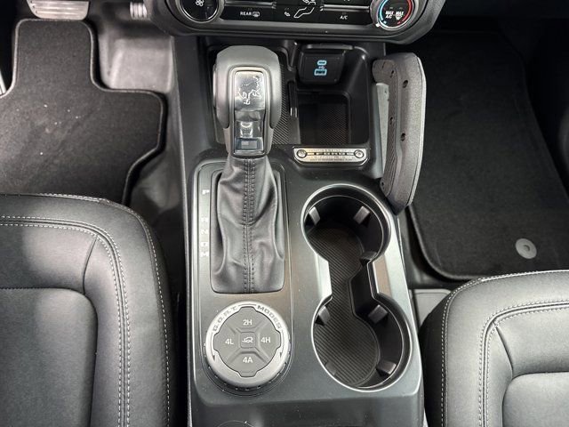 New 2025 Ford Bronco Badlands image 17