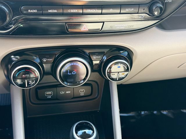 Certified 2024 Hyundai Venue SEL FWD image 15