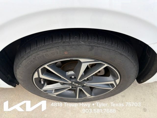Certified 2024 Kia Forte LXS w/ LXS Technology Package FWD image 7