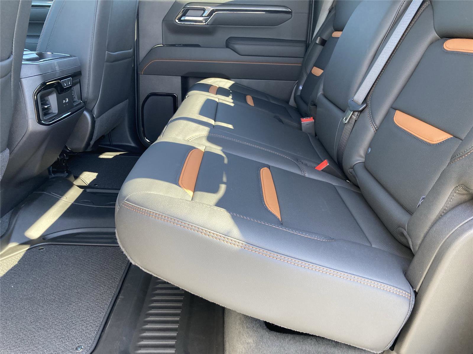 New 2026 GMC Sierra 1500 AT4 w/ AT4 Premium Package image 18