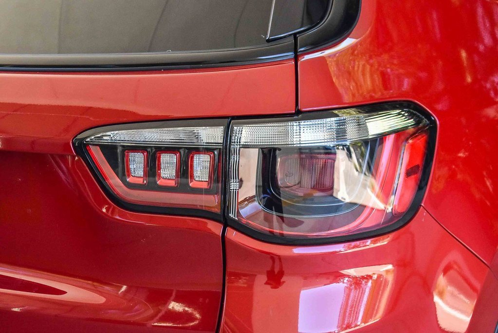 New 2026 Jeep Compass Limited image 7
