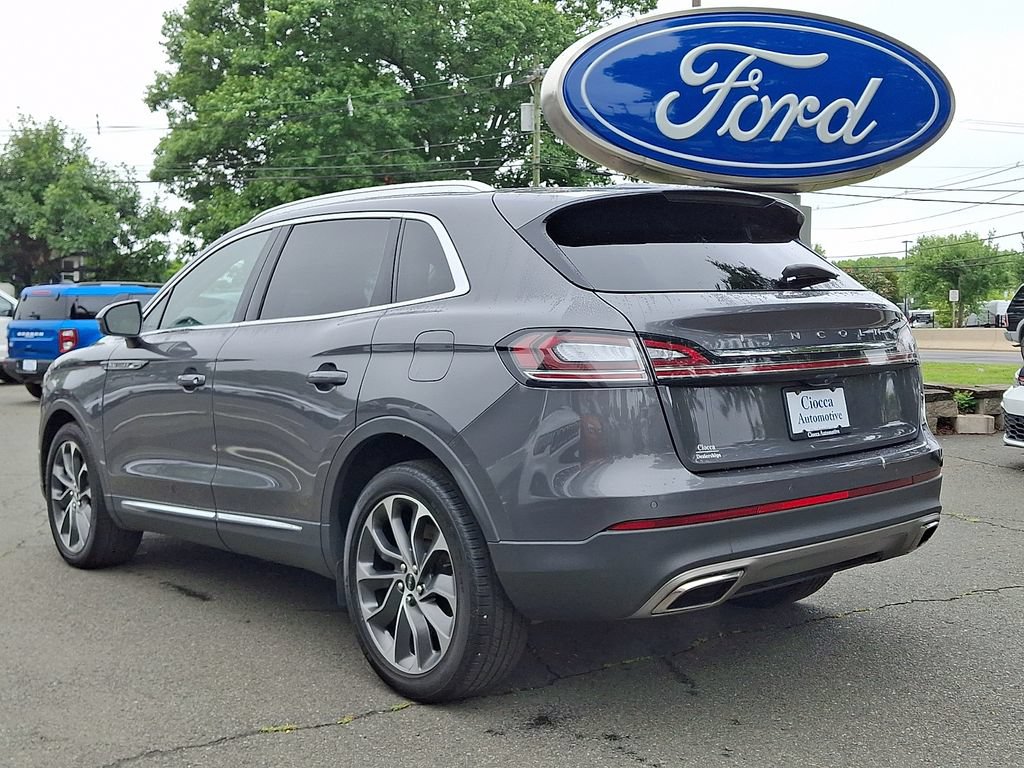 Used 2023 Lincoln Nautilus Reserve AWD/4WD image 7