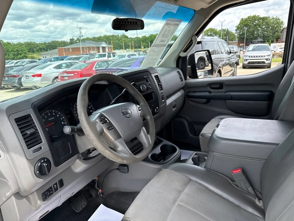 Used 2013 Nissan NV 2500 SV w/ Side Curtain Airbag Pkg RWD image 22