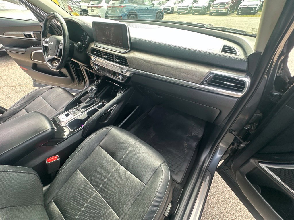 Used 2022 Kia Telluride SX w/ Nightfall Edition Package AWD/4WD image 34