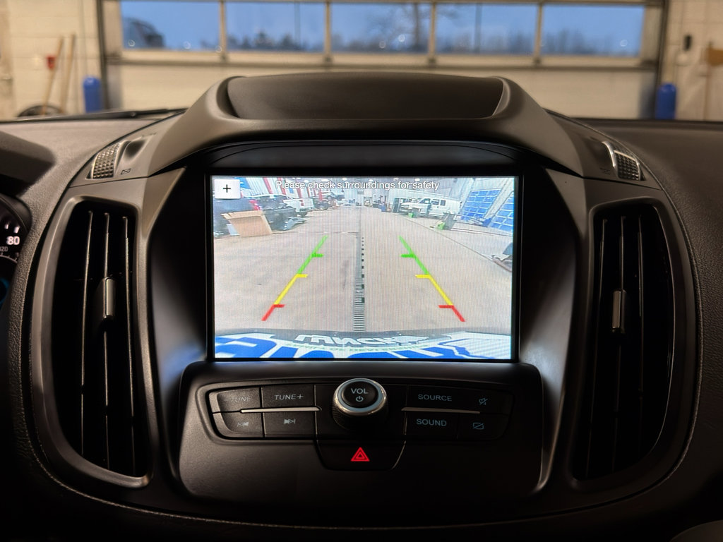 Used 2019 Ford Escape SE image 24