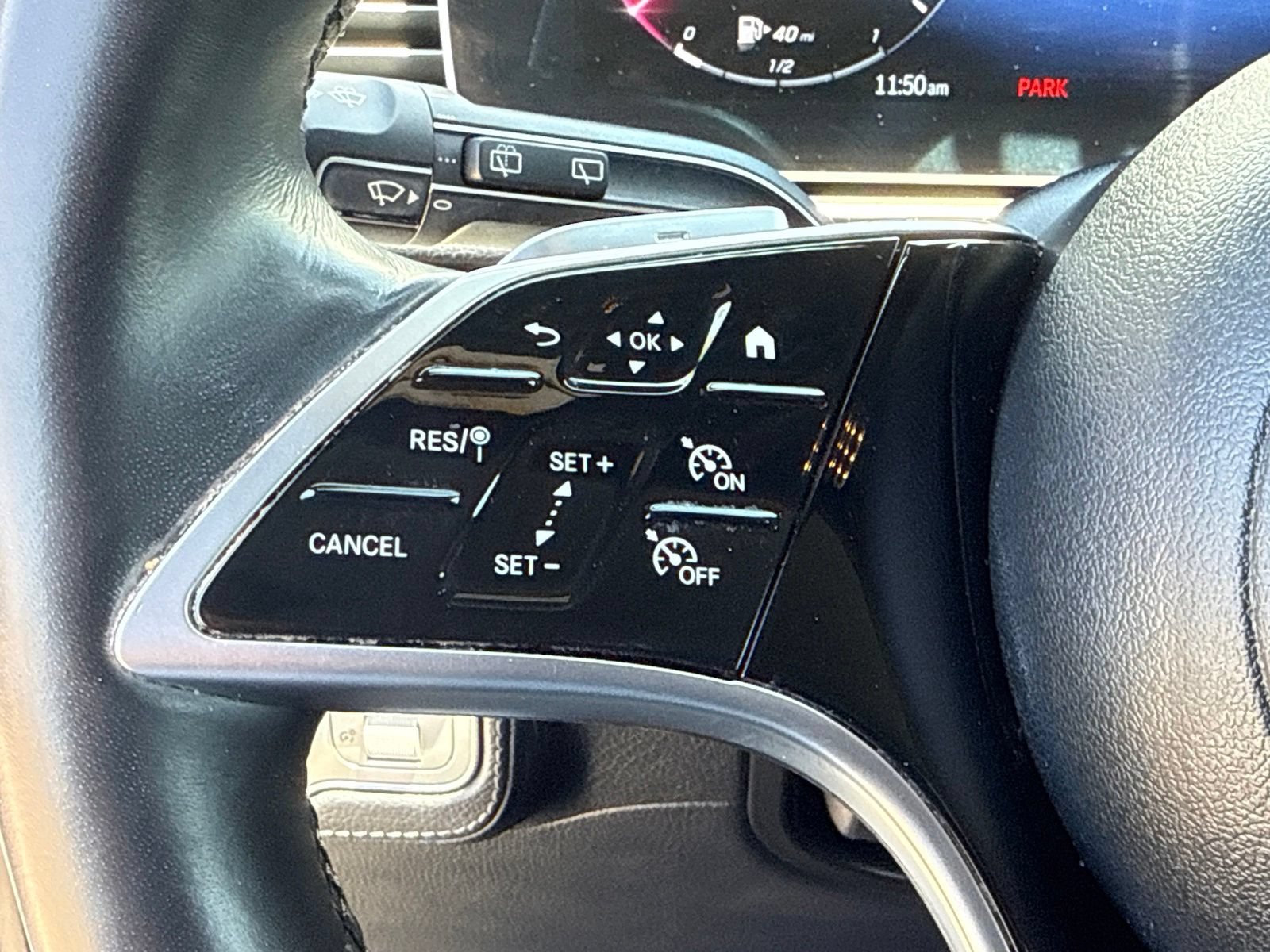 Used 2024 Mercedes-Benz GLE 350 4MATIC image 31
