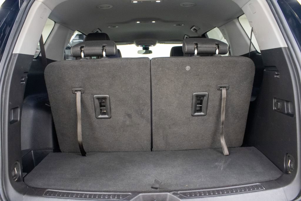 Used 2023 GMC Acadia SLE image 19