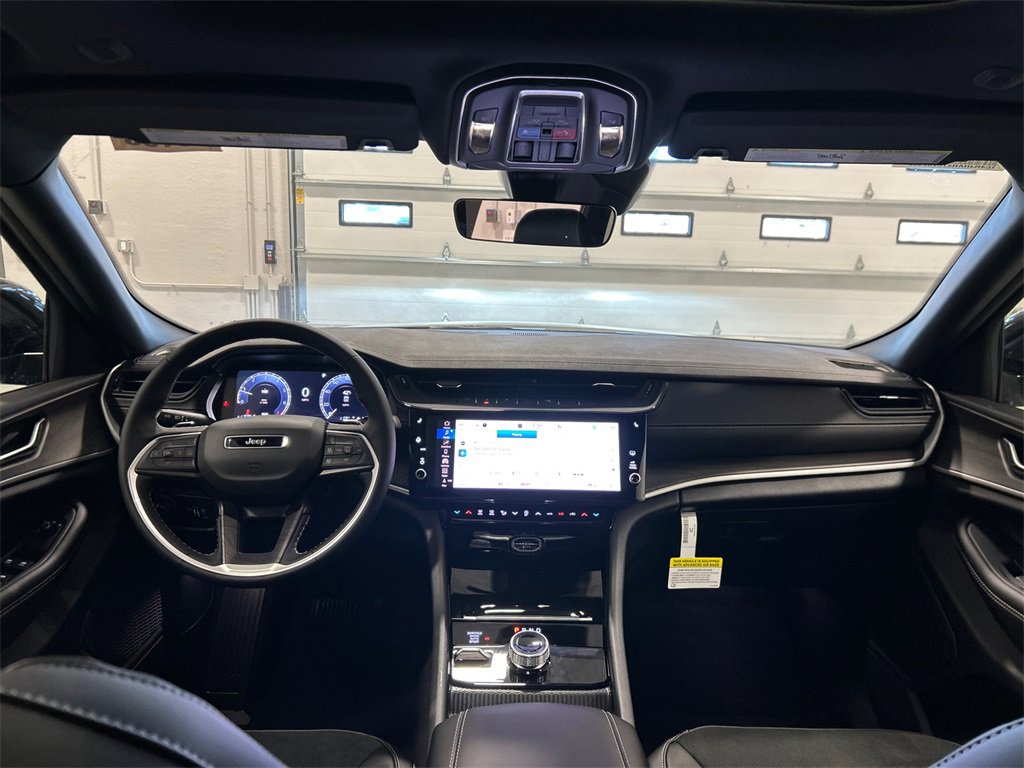 New 2026 Jeep Grand Cherokee Laredo image 30