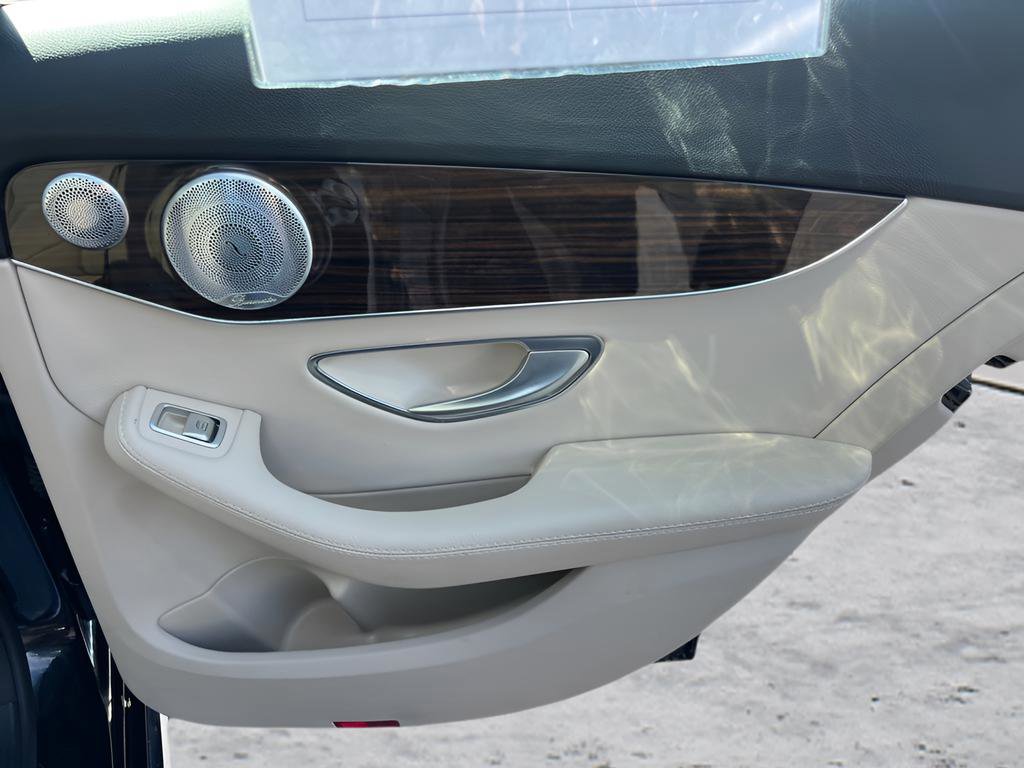 Used 2018 Mercedes-Benz C 300 4MATIC Sedan image 26