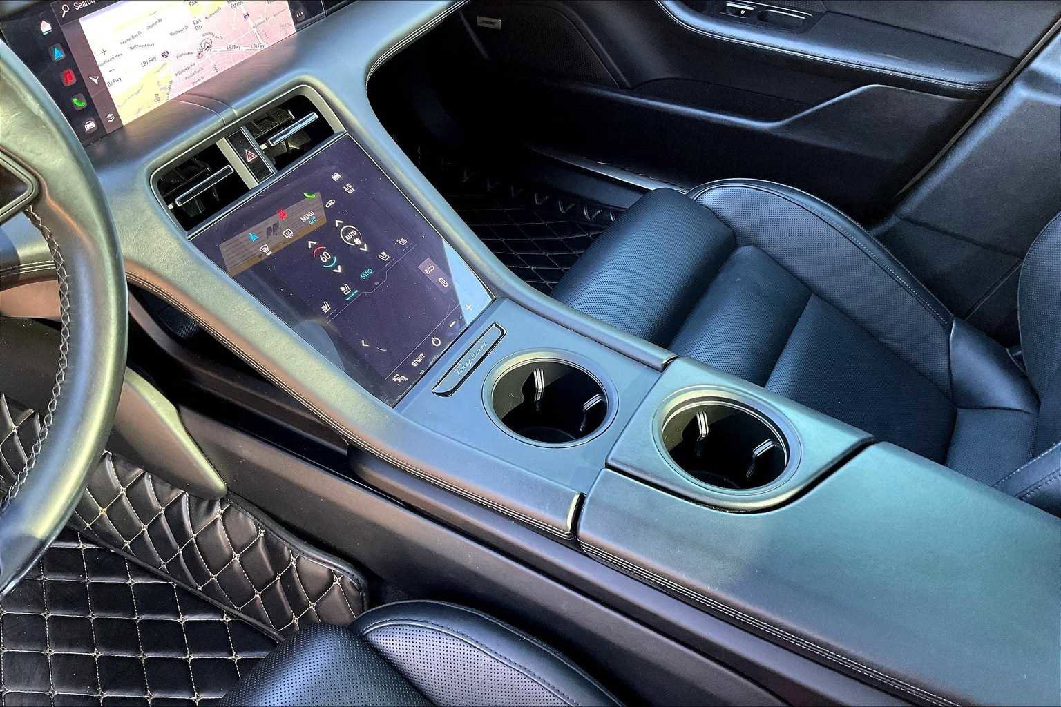 Used 2020 Porsche Taycan 4S image 15