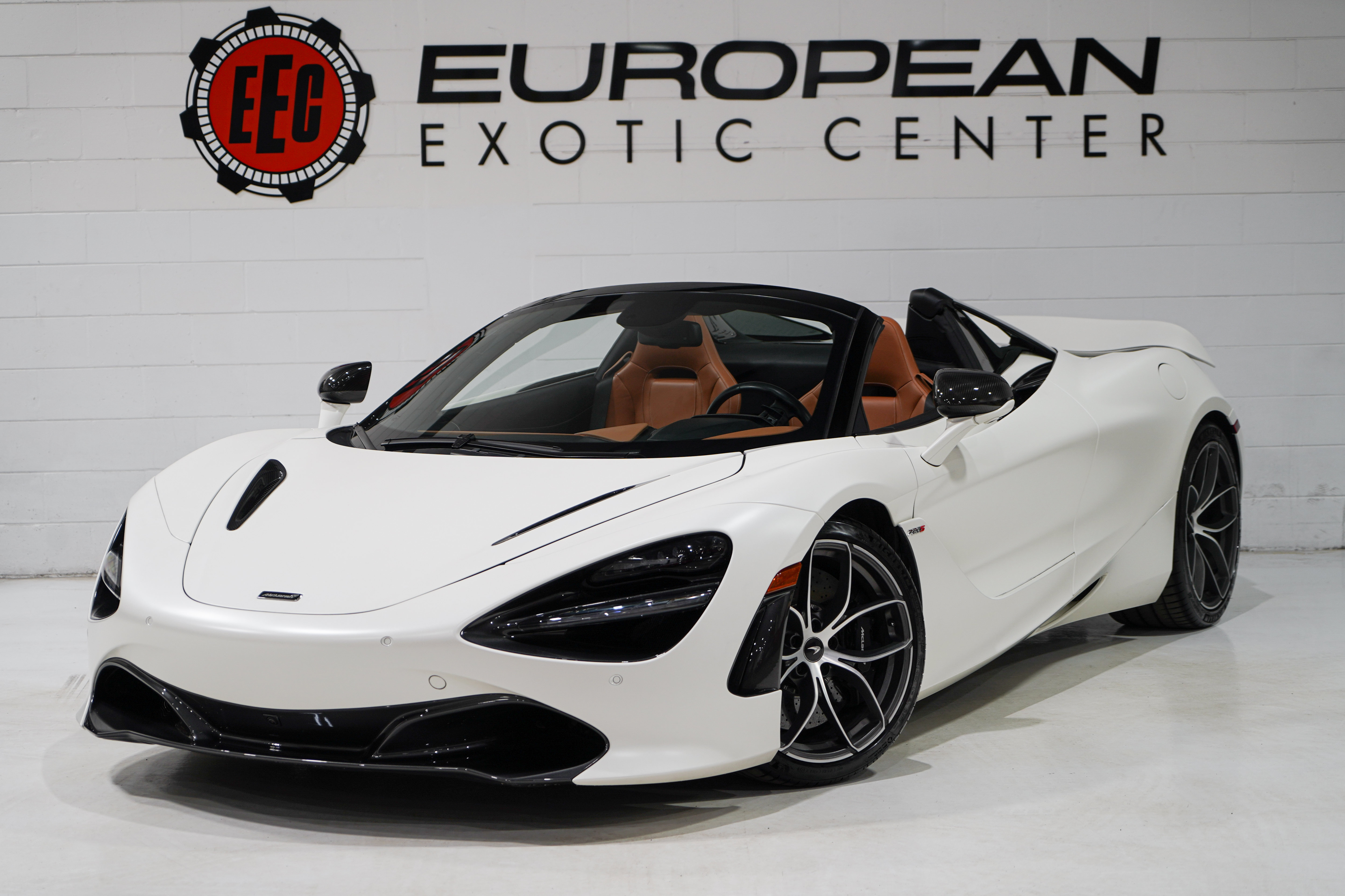 Used 2020 McLaren 720S Spider RWD image 22