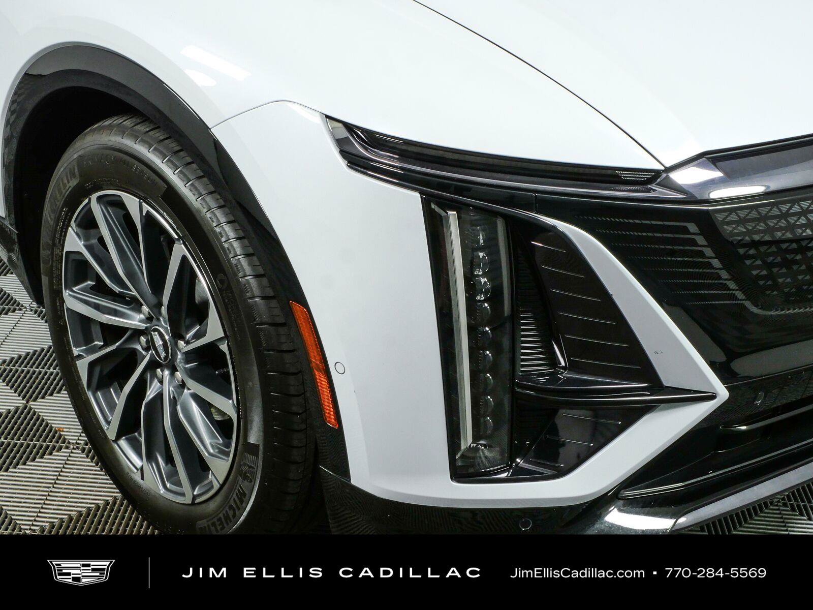 Used 2026 Cadillac Lyriq Sport RWD image 39