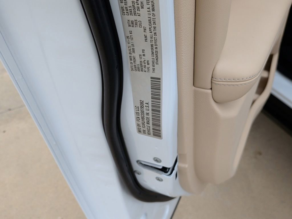 New 2025 Jeep Grand Cherokee Limited image 55