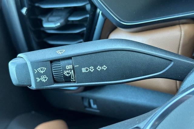 Used 2023 GMC Canyon AT4 w/ AT4 Premium Package image 38