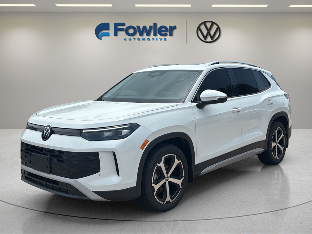 New 2026 Volkswagen Tiguan SE FWD image 3