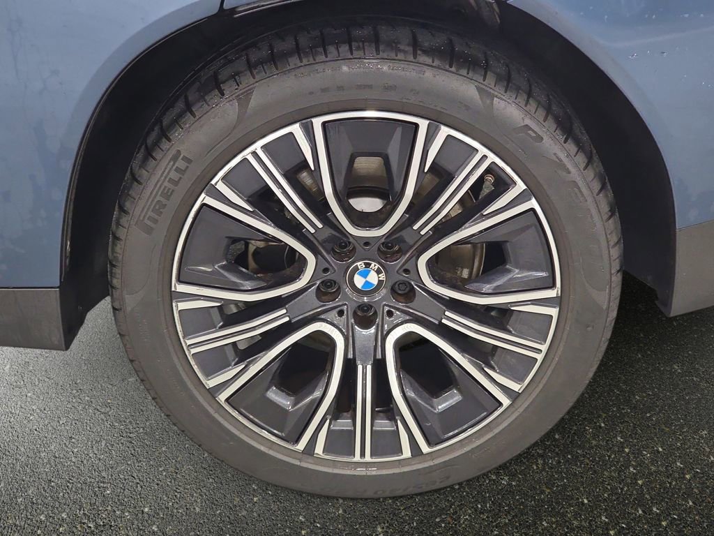 Certified 2025 BMW X3 xDrive30i w/ M Sport Package image 24