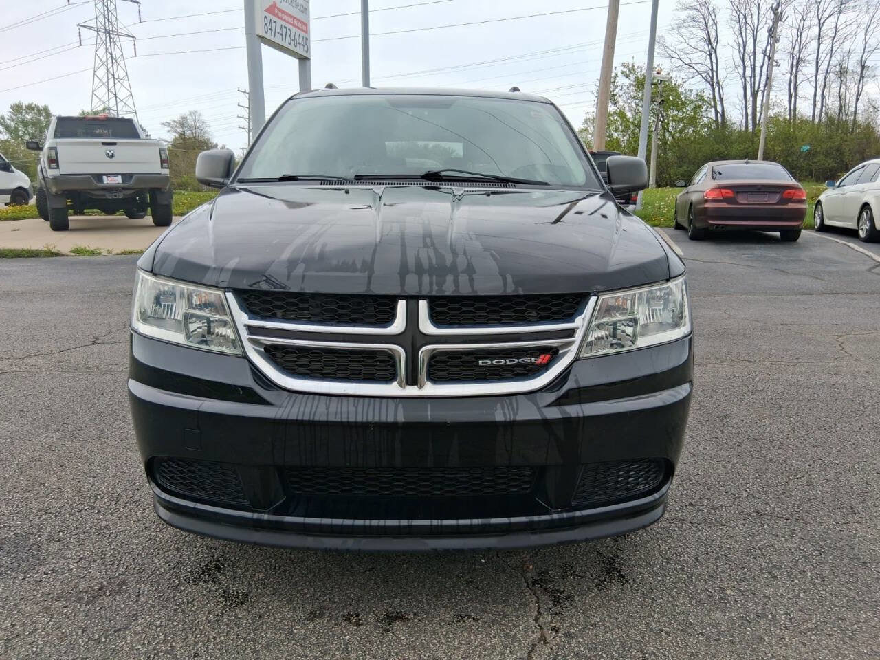 Used 2018 Dodge Journey SE FWD image 2