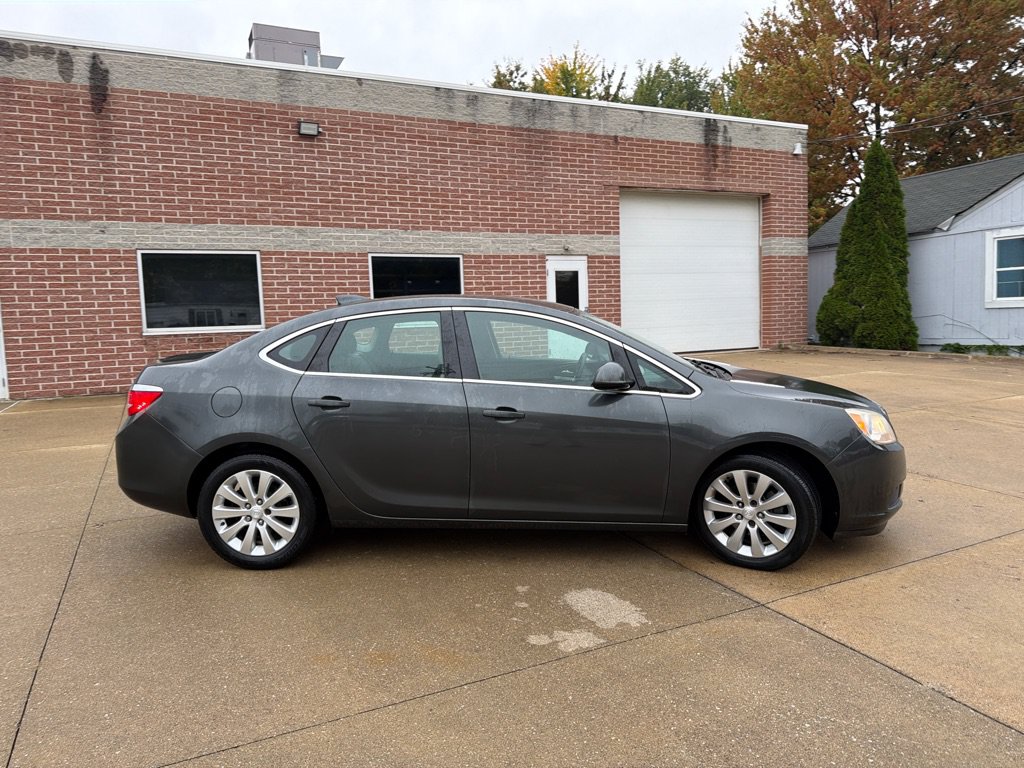Used 2017 Buick Verano Convenience FWD image 4
