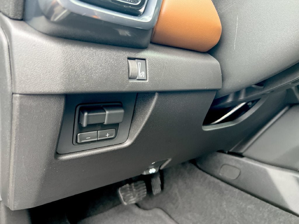 New 2026 GMC Canyon AT4 AWD/4WD image 16