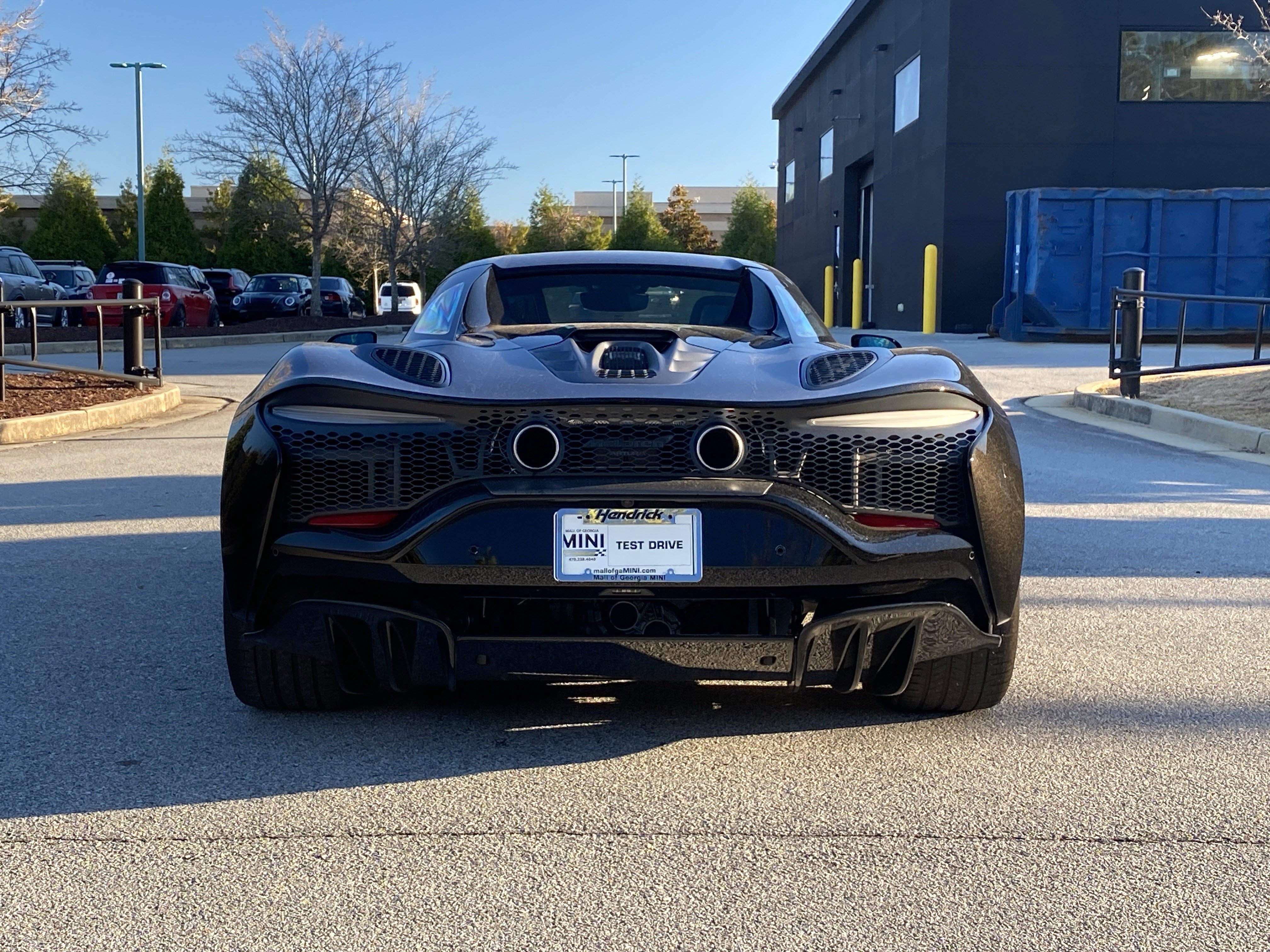 Used 2025 McLaren Artura Spider image 29