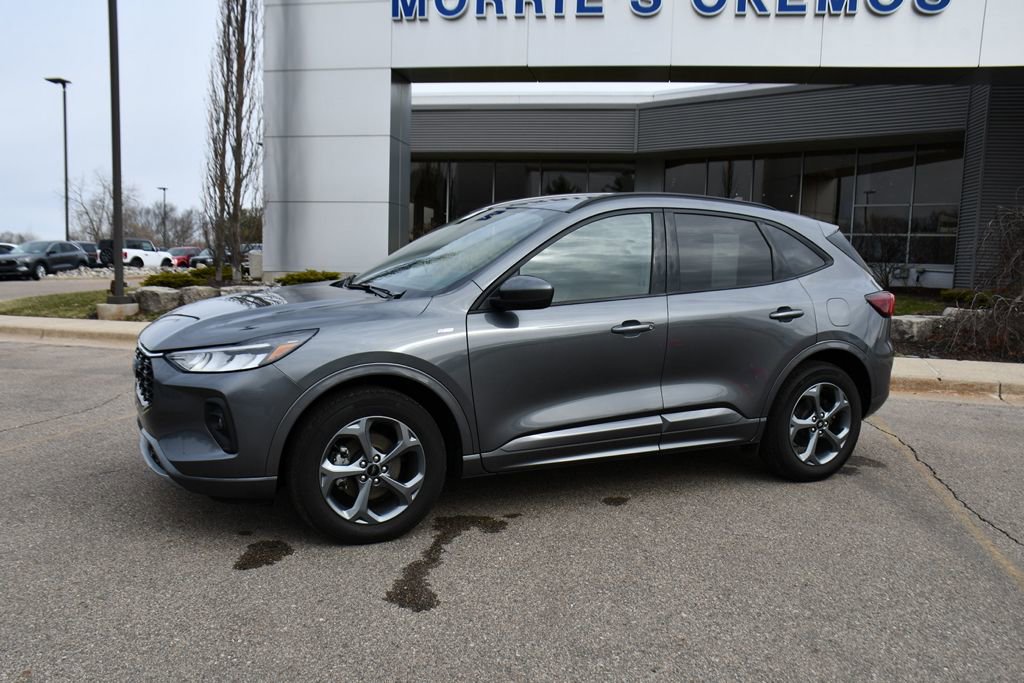 Used 2023 Ford Escape ST-Line Select w/ Tech Pack #1 image 2