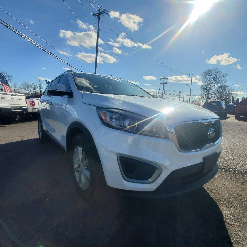 Used 2016 Kia Sorento AWD image 7
