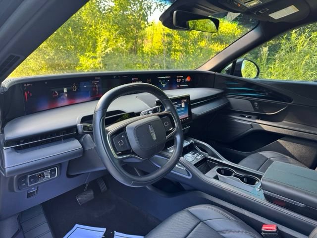 Used 2024 Lincoln Nautilus Hybrid AWD/4WD image 9