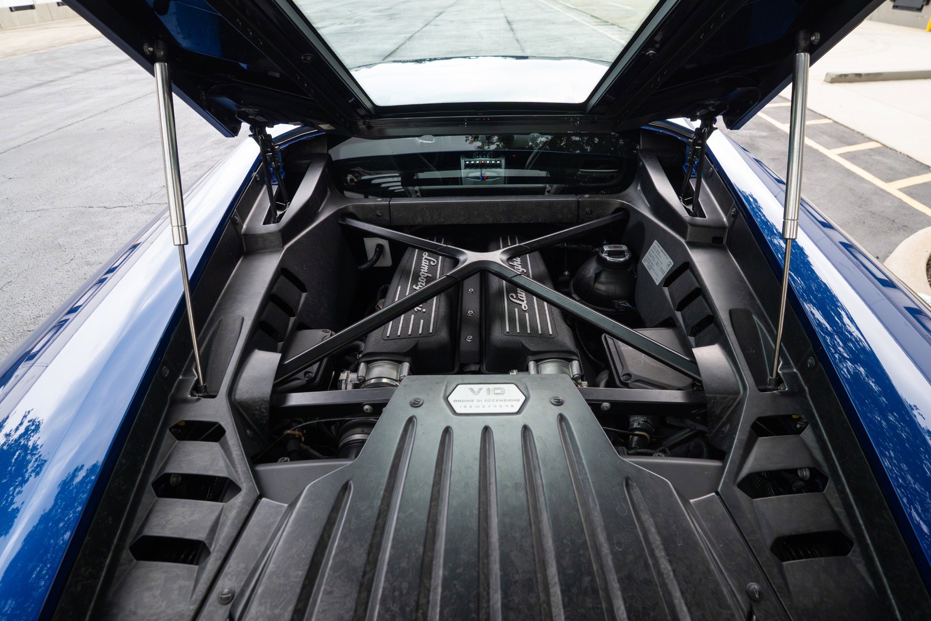 Used 2015 Lamborghini Huracan LP 610-4 AWD/4WD image 81