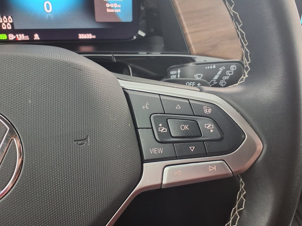 Used 2025 Volkswagen Atlas SE FWD image 26