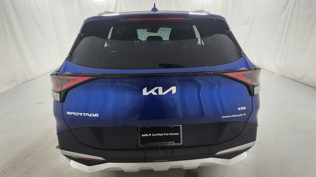 Used 2025 Kia Sportage EX AWD/4WD image 4