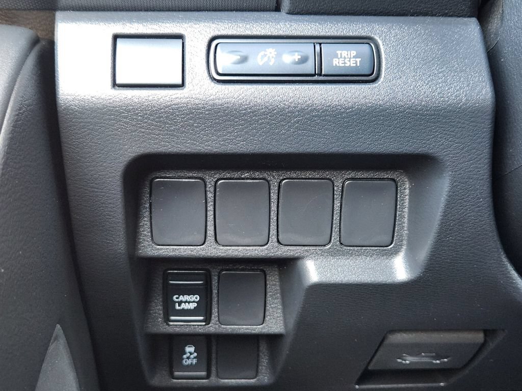 Used 2022 Nissan Frontier SV RWD image 14