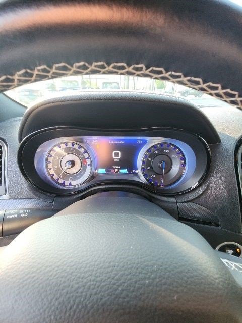 Used 2015 Chrysler 300 S RWD image 28