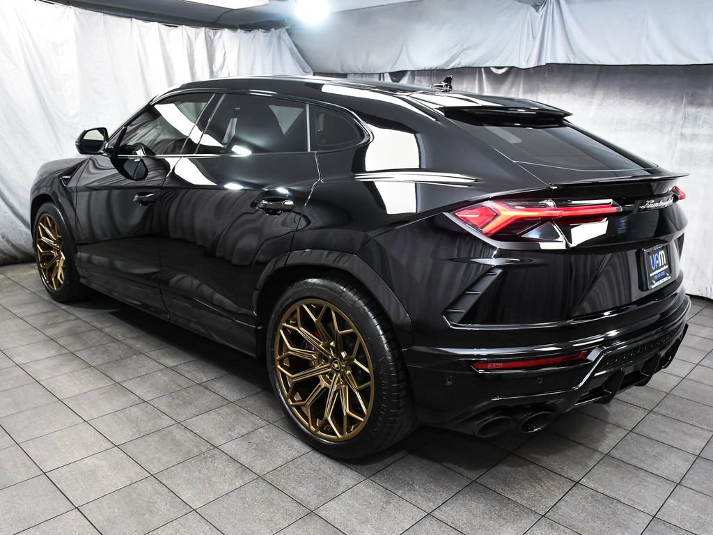 Used 2020 Lamborghini Urus image 4