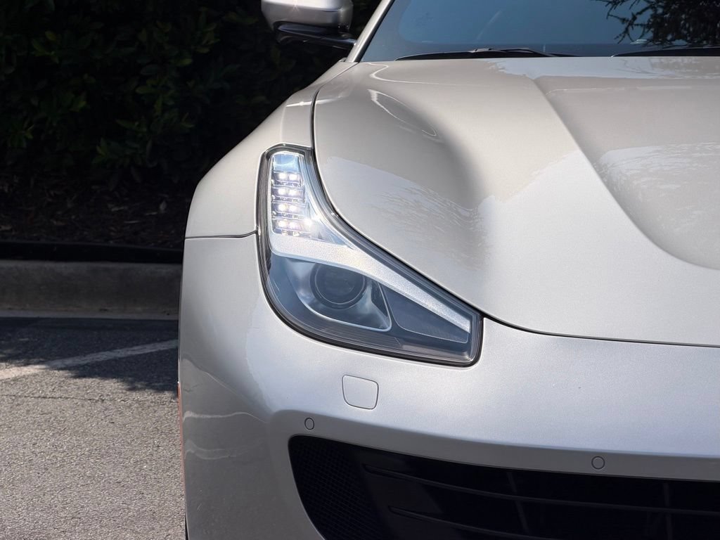 Used 2019 Ferrari GTC4Lusso T RWD image 4