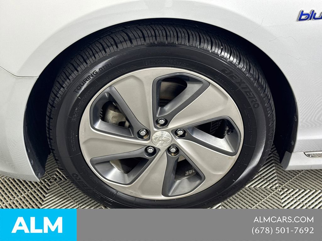 Used 2017 Hyundai Sonata Limited w/ Ultimate Package 02 image 14