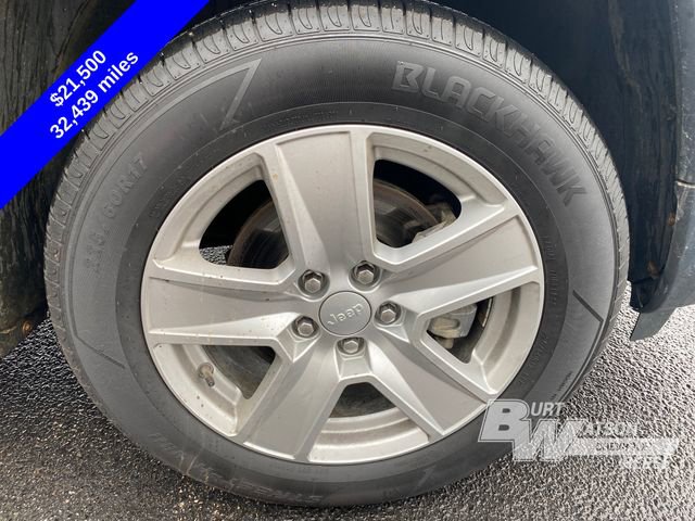 Used 2022 Jeep Compass Latitude image 13