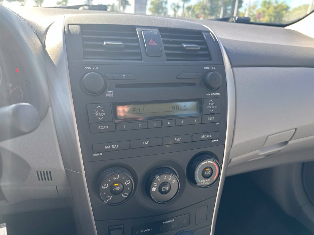 Used 2009 Toyota Corolla LE FWD image 10