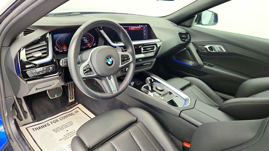 Used 2025 BMW Z4 sDrive30i w/ Premium Package image 12