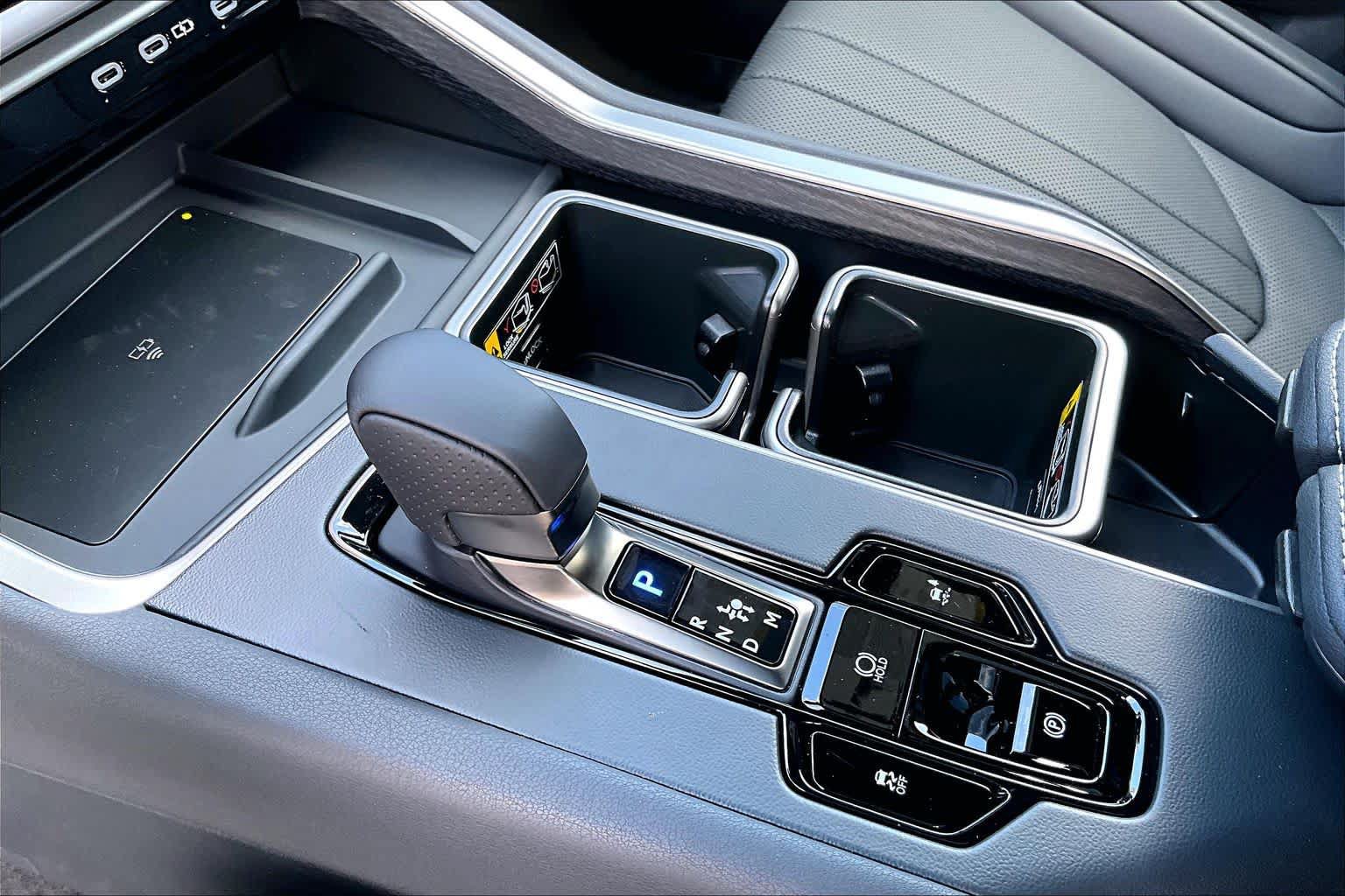 New 2026 Lexus TX 500h AWD image 11