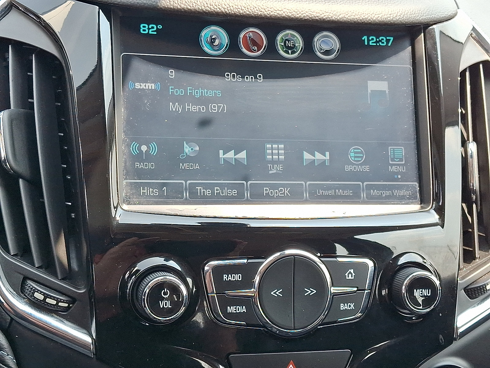 Certified 2017 Chevrolet Cruze Premier FWD image 19
