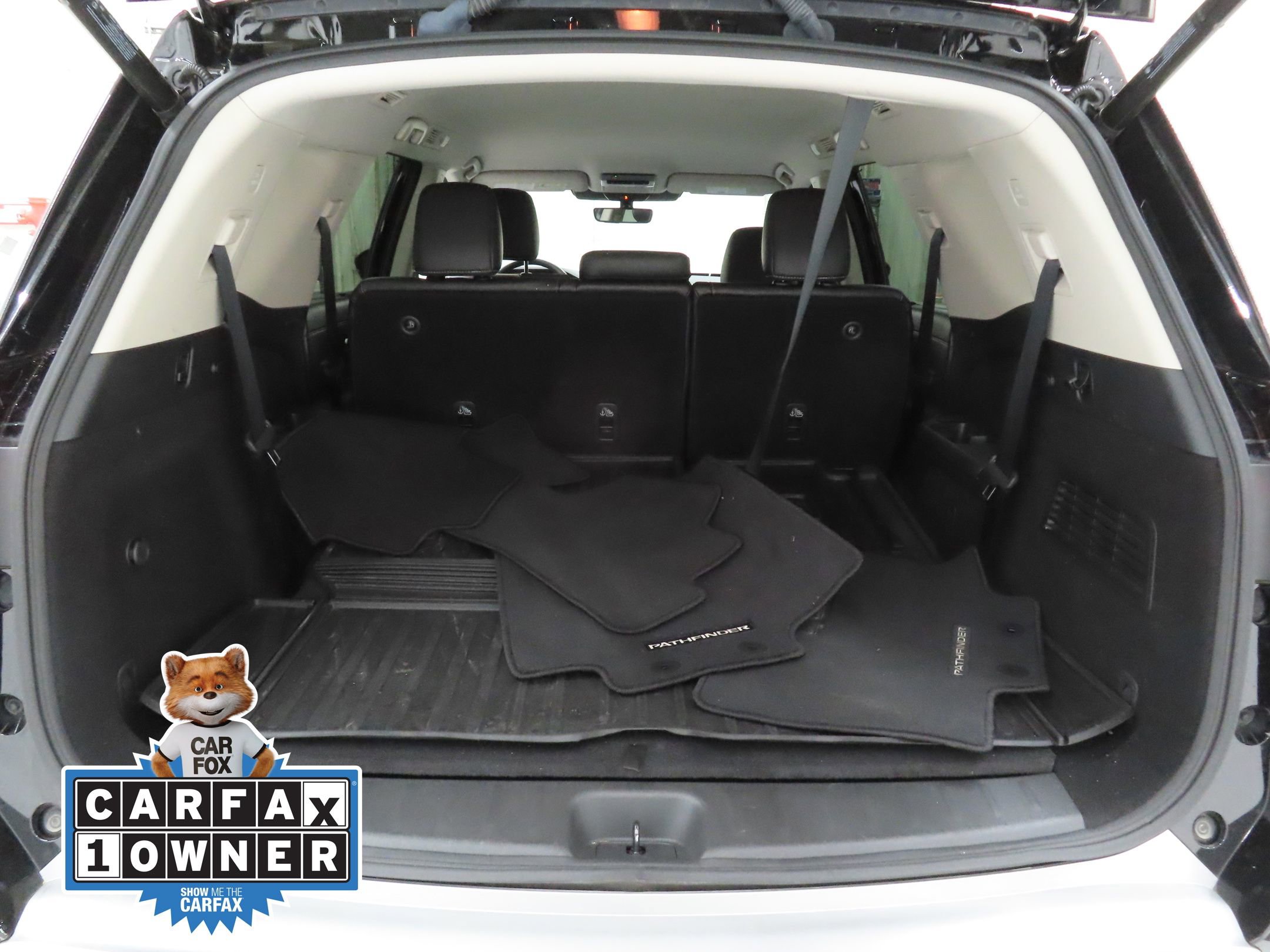 Used 2024 Nissan Pathfinder SL w/ Lighting Package (N92) image 22