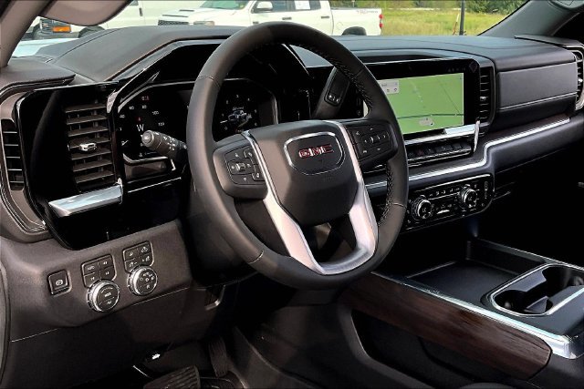 New 2026 GMC Sierra 2500 SLT AWD/4WD image 6