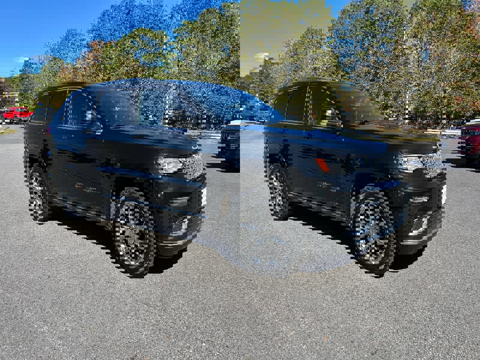 Used 2020 Jeep Grand Cherokee Summit image 2