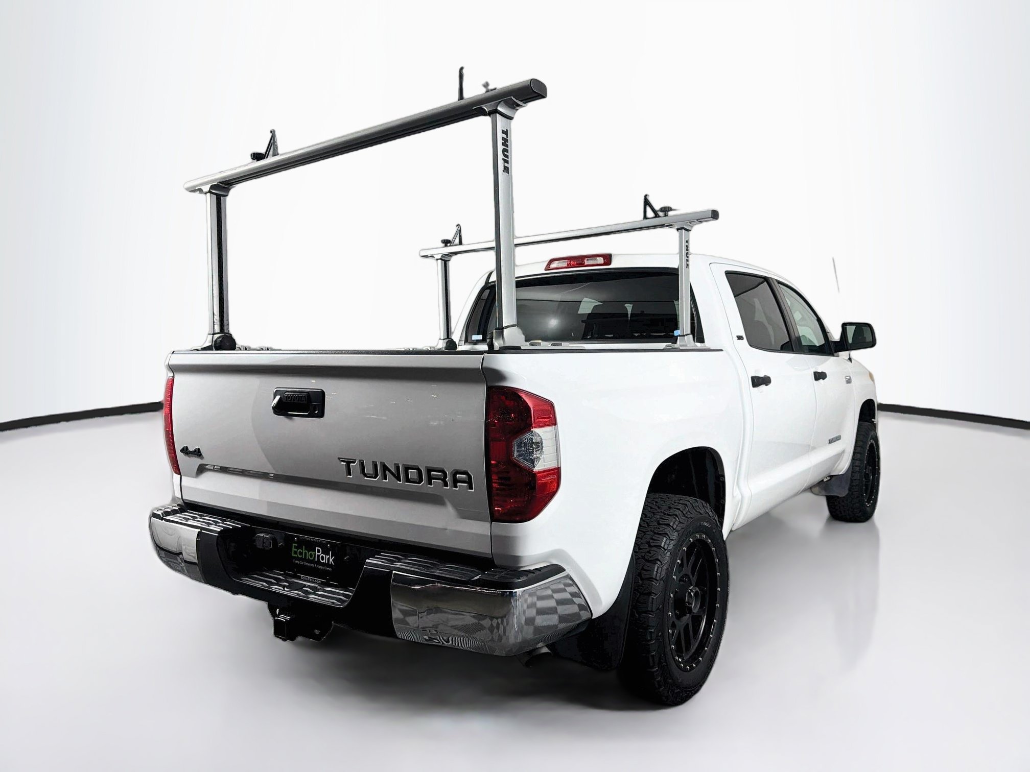 Used 2014 Toyota Tundra SR5 w/ SR5 Upgrade Package AWD/4WD image 9