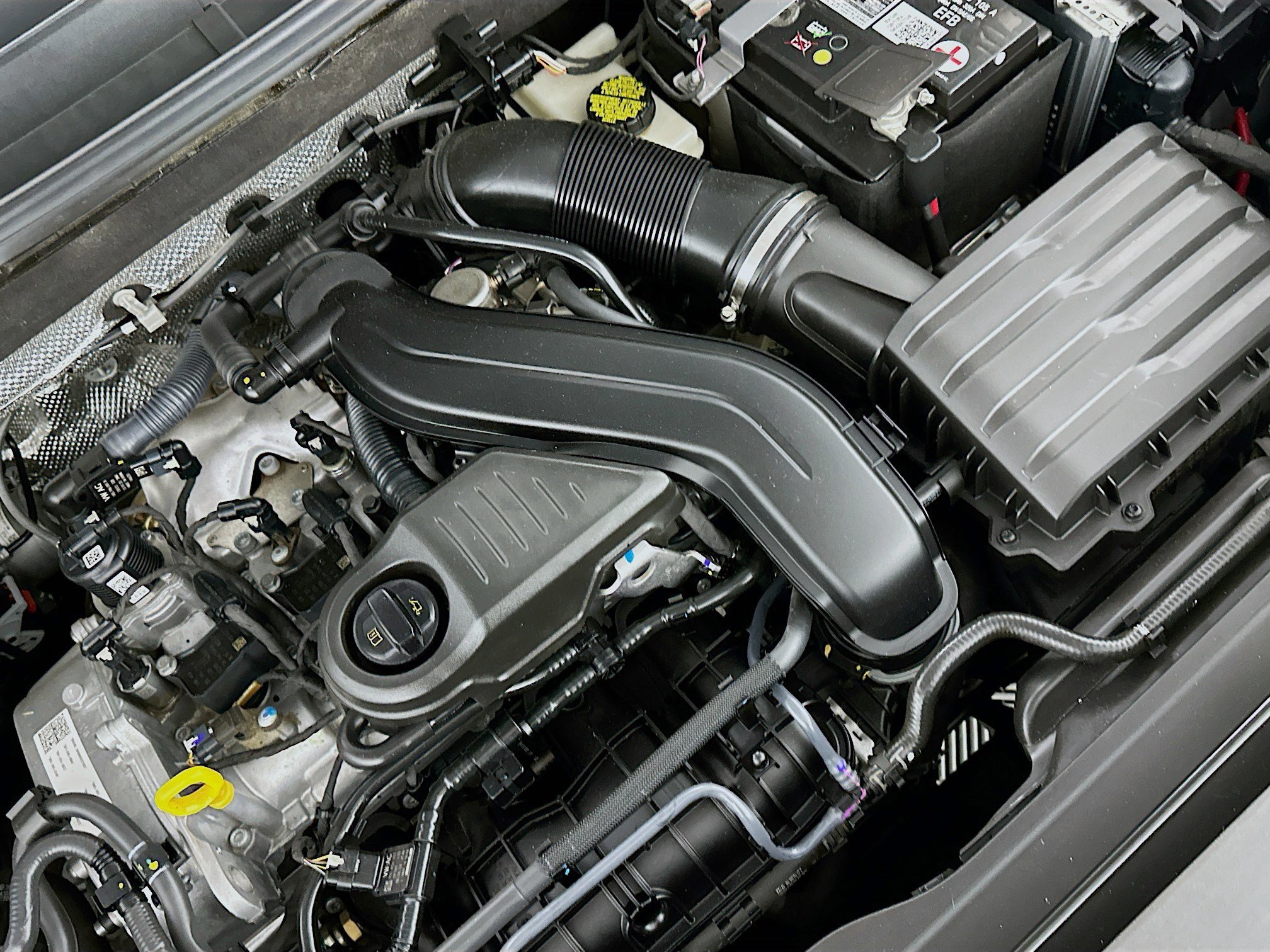 Used 2022 Volkswagen Taos SEL w/ Panoramic Sunroof Package image 32