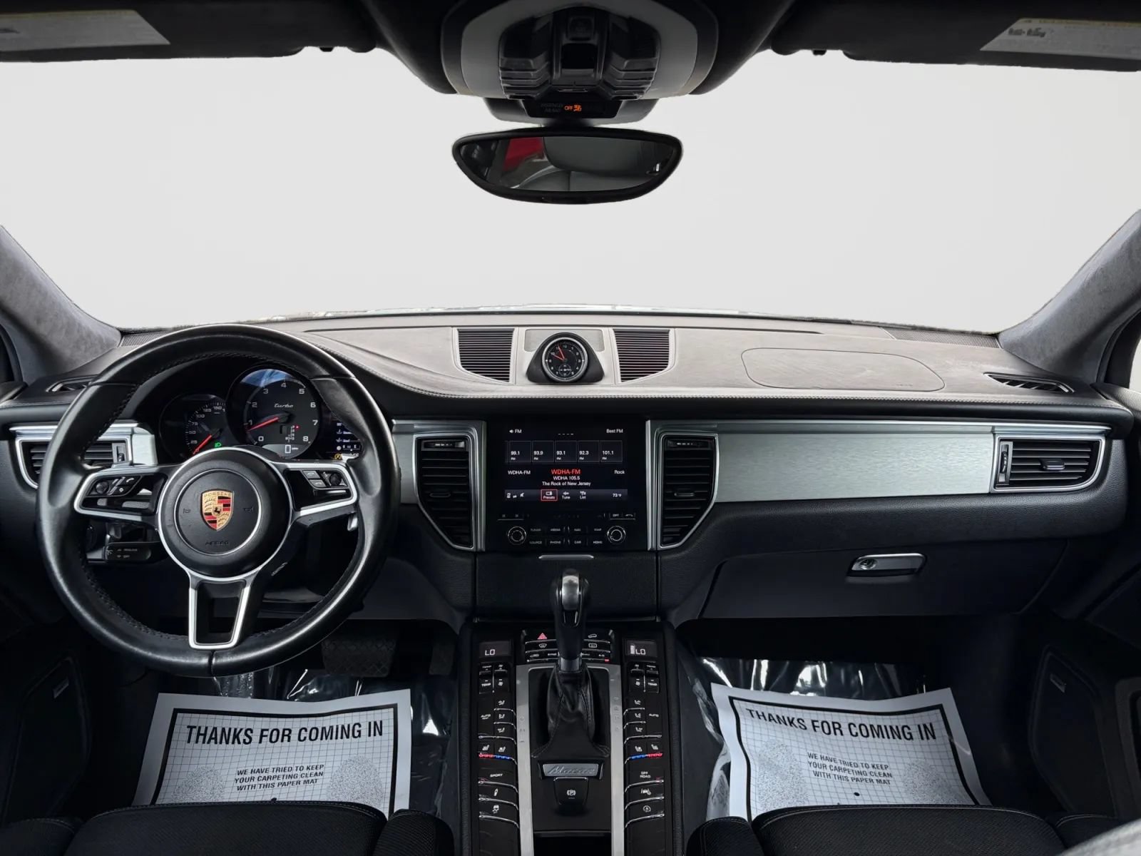Used 2017 Porsche Macan Turbo AWD/4WD image 22