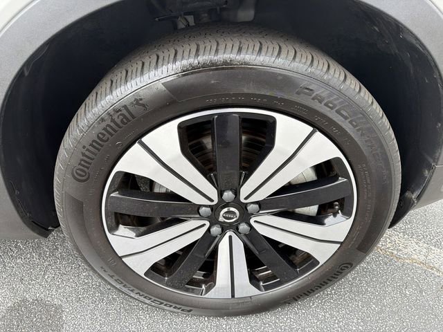 Used 2023 Volvo XC40 Recharge Plus image 33