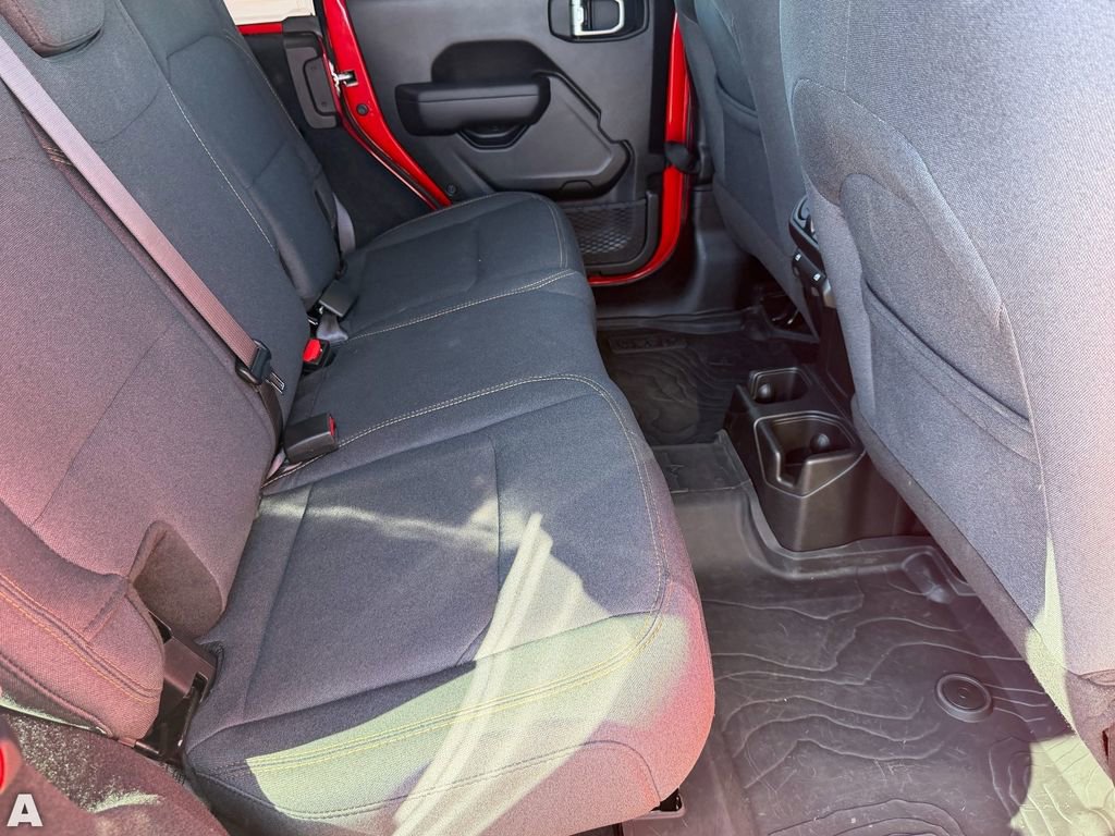 Used 2025 Jeep Wrangler Sport S image 14